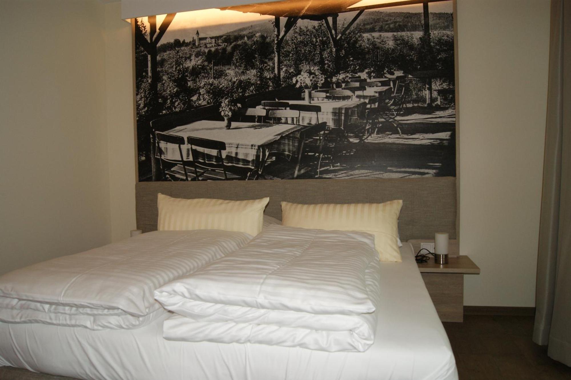 Hotel Restaurant Muckensee Lorch Rom bilde